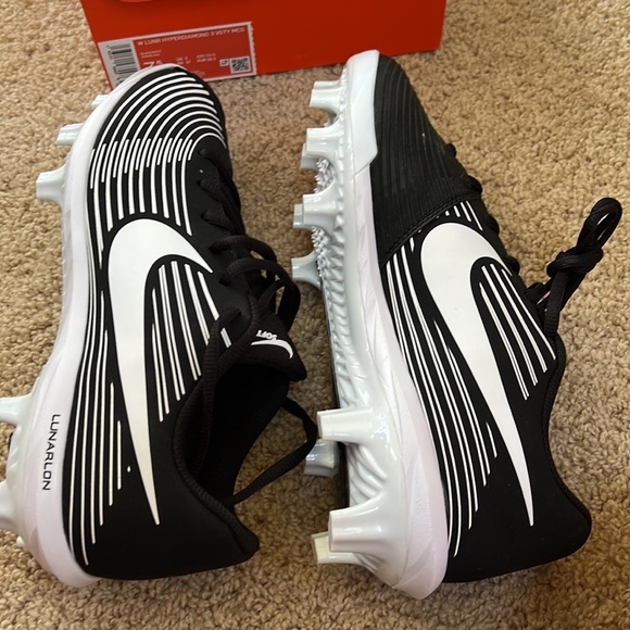 NIB! Nike womens 7.5, white/black lunar hyperdiamobd 3 varsity softball cleats. - Picture 7 of 11